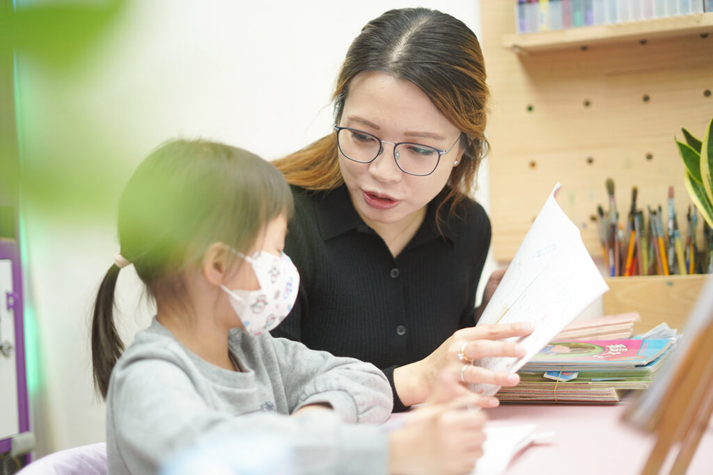 把握黃金學習期：讓孩子在生活中快樂學中文！小學預備課程獨家招式，中英數三環扎實建基礎
