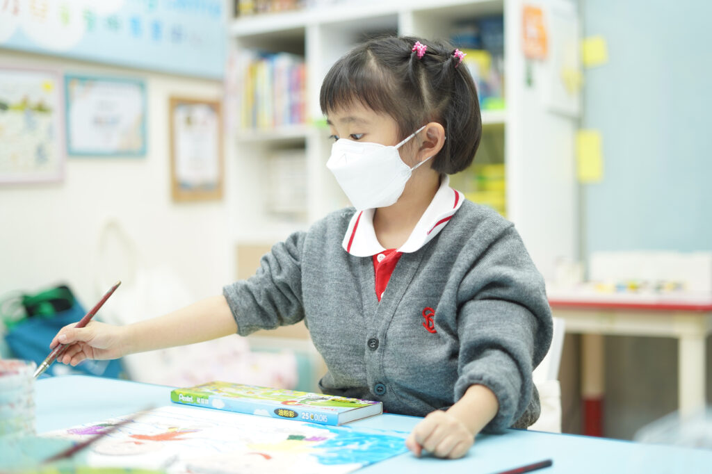 小一面試畫畫課程：以「敢想敢畫」為理念，圓點小教室