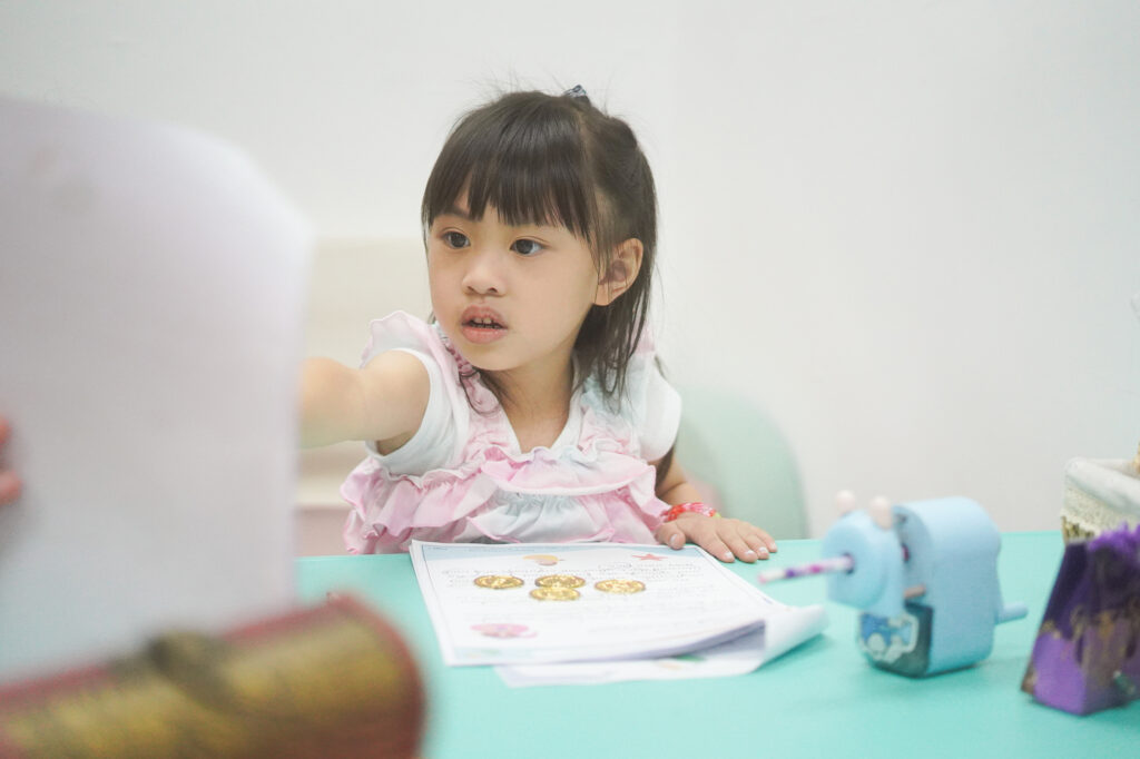 晨夏小一面試班課程3-6歲幼兒中文課程：開啟精彩的幼稚園中文學習之旅